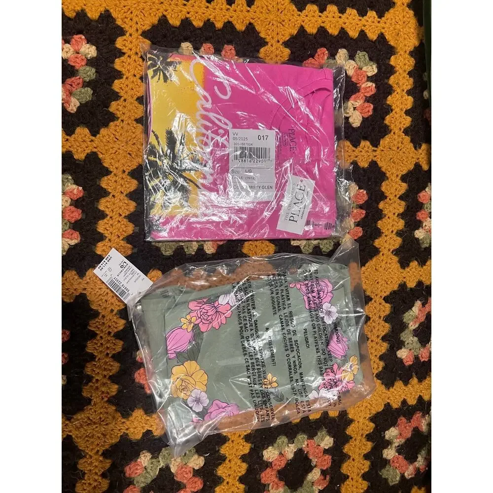 Girls TCP Graphic T shirt Bundle size 10-12 pink green